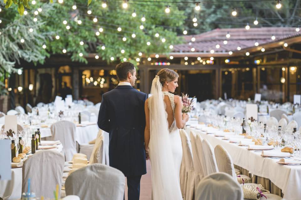 Novios en terraza