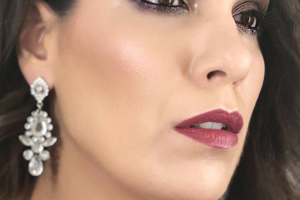 Ana Lobo - Maquilladora Profesional