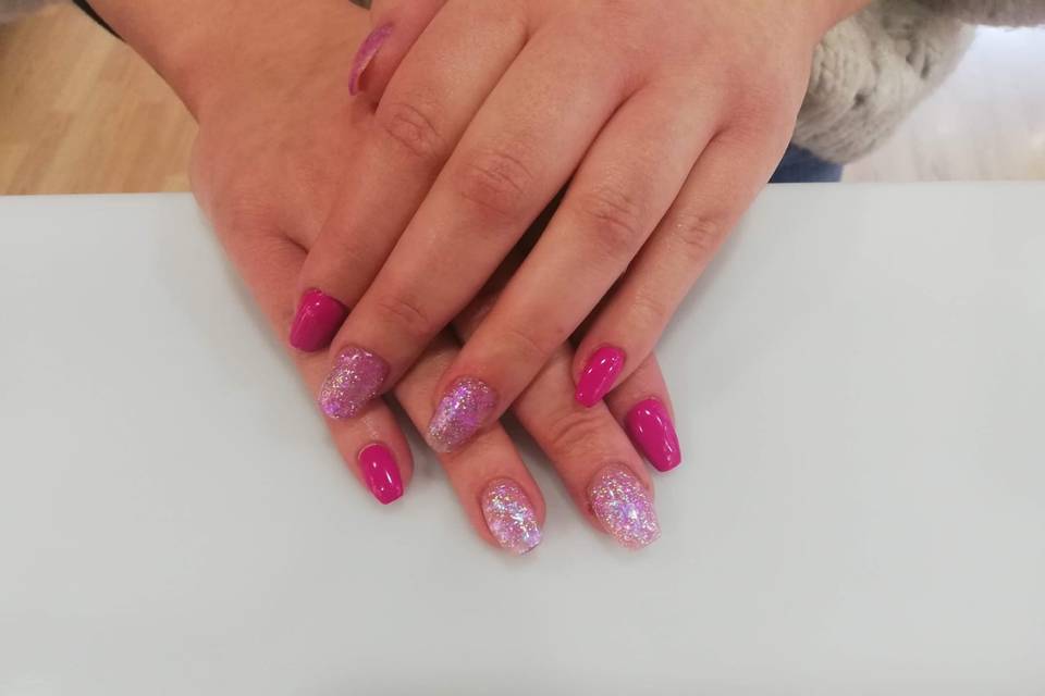 Uñas semi-permanentes