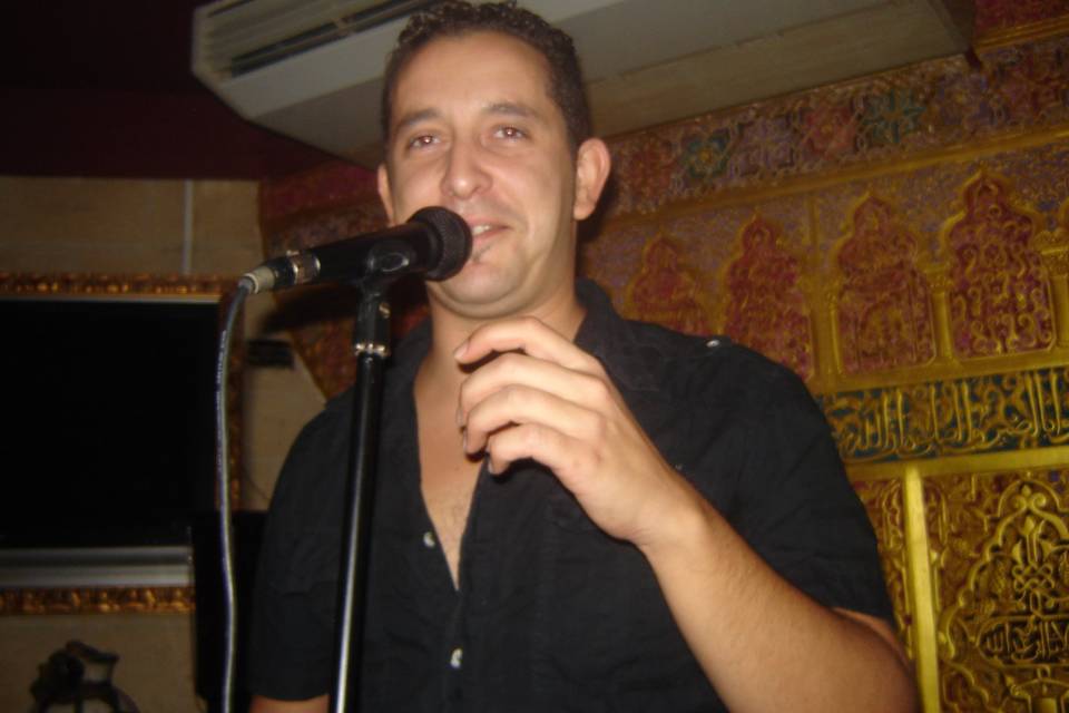Luis Ramirez, voces