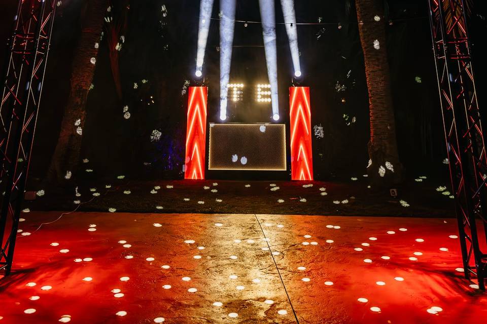 Mirror disco