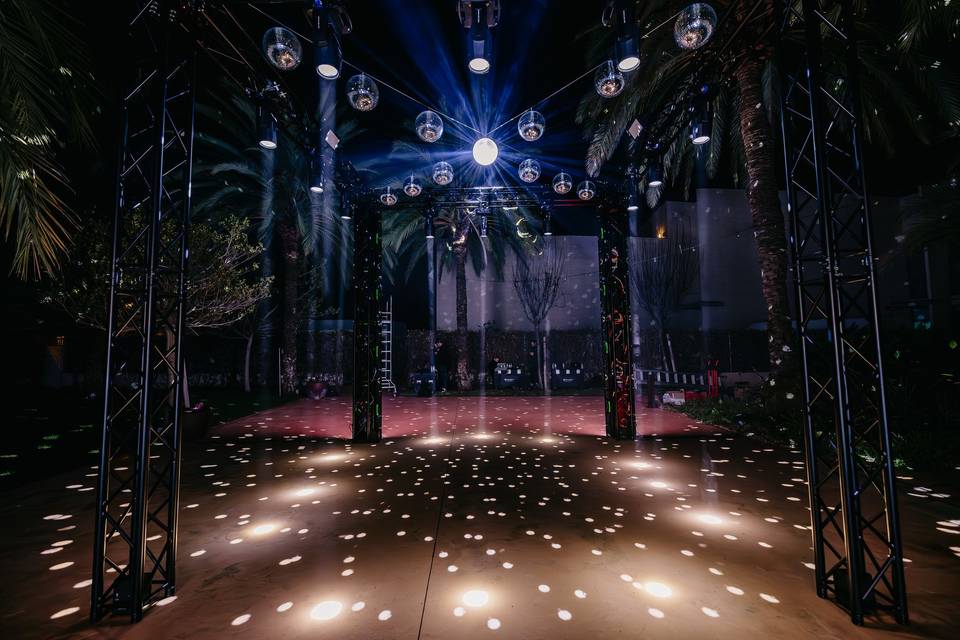 Mirror disco