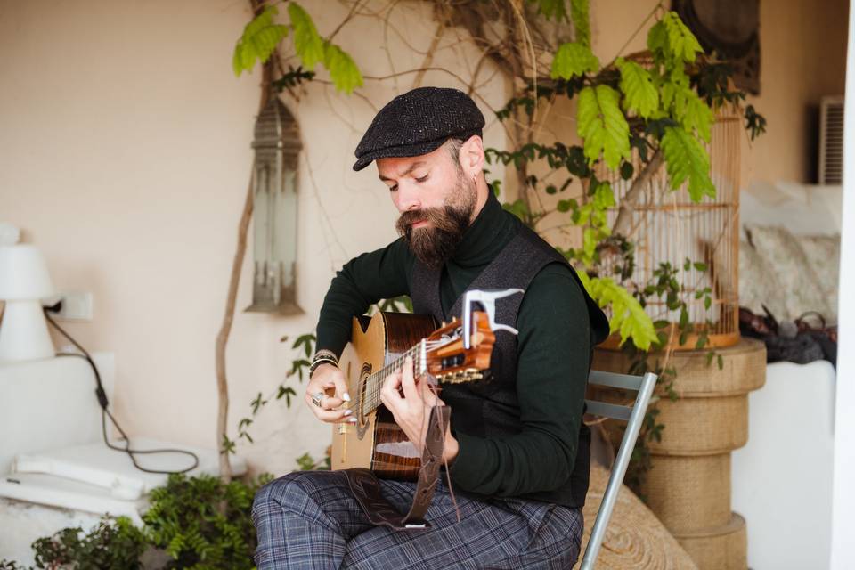 Cena con música