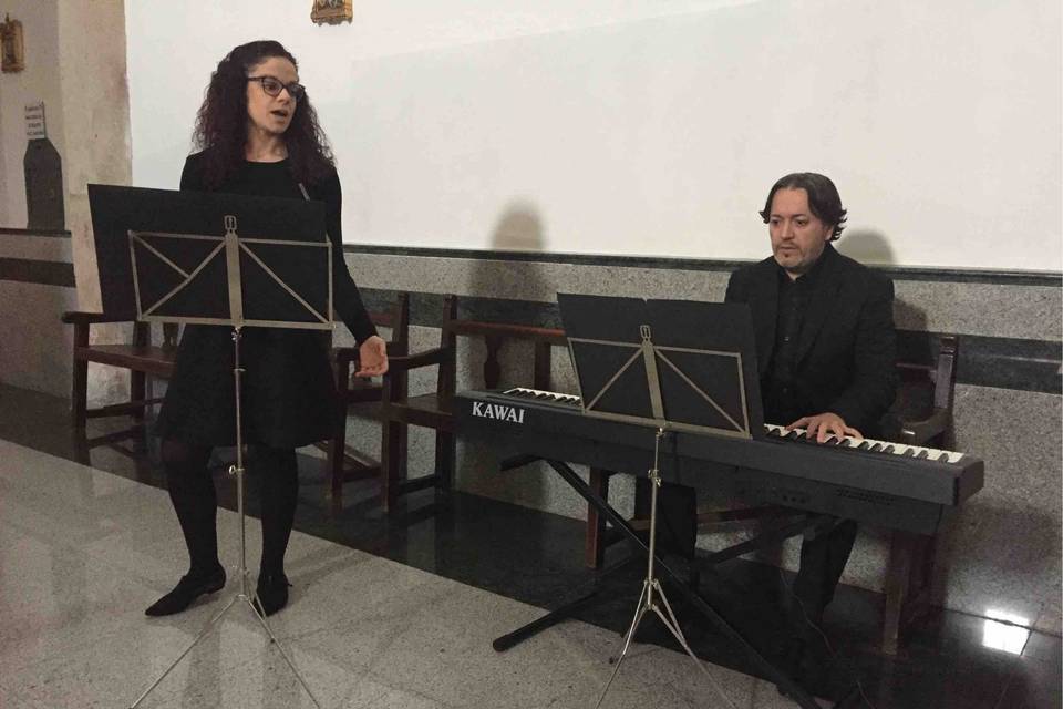 Piano y voz