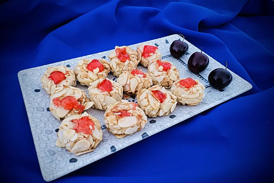 Petit Four