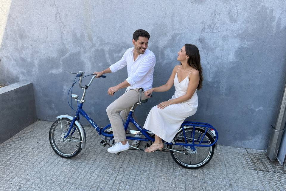 Pareja novios tandem
