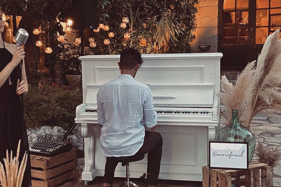 The white piano