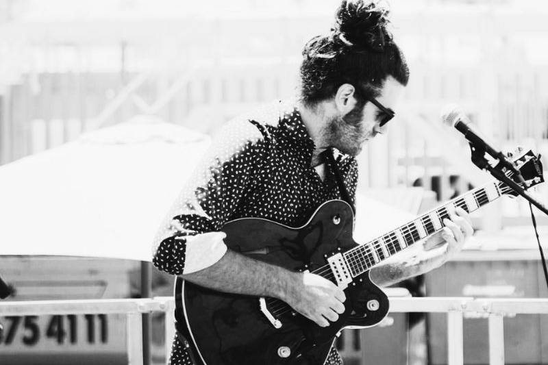 Gabriele, guitarra