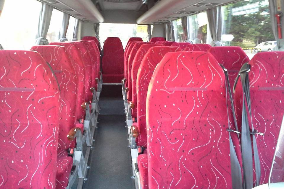 Interior microbus de 22 plazas