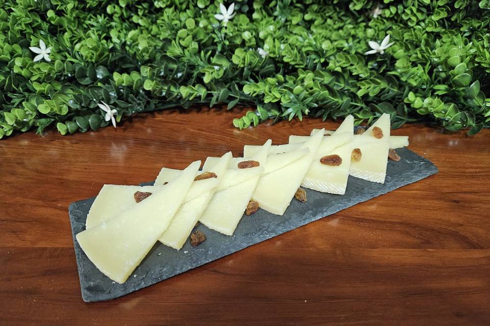 Cuñas de queso manchego