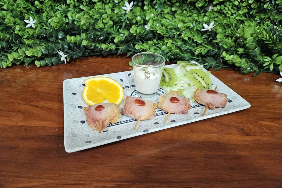 Brochetita de bacón y gambas