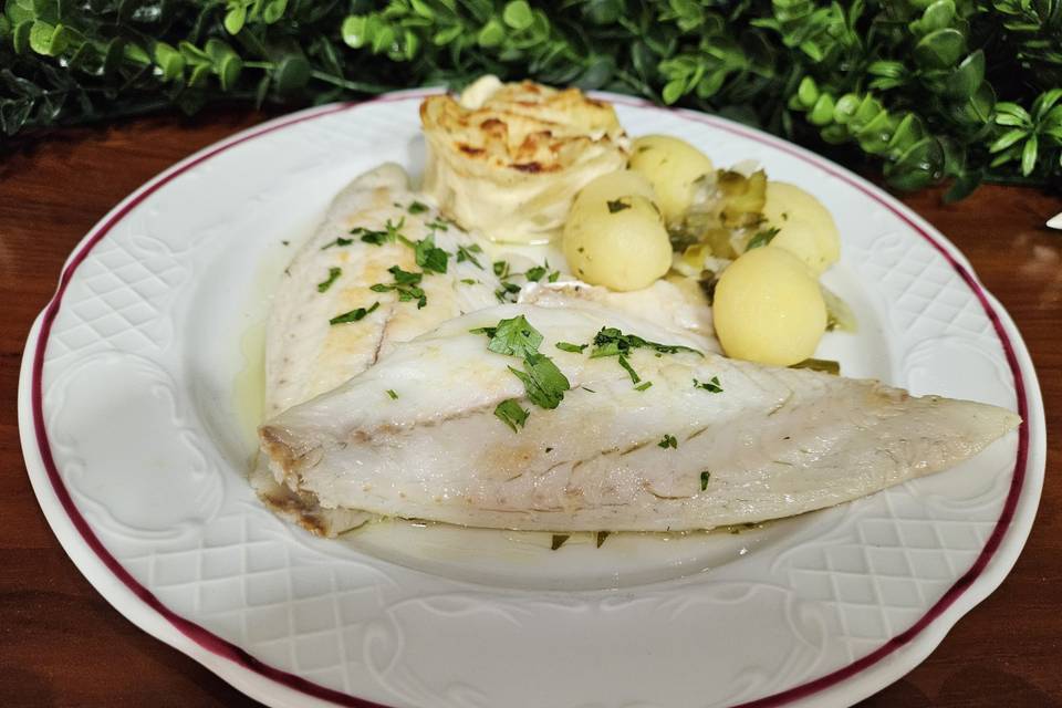 Lomo de lubina a la espalda