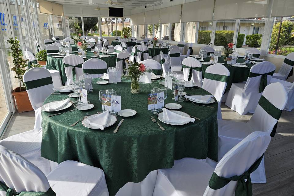 Salón de Crital Piscina