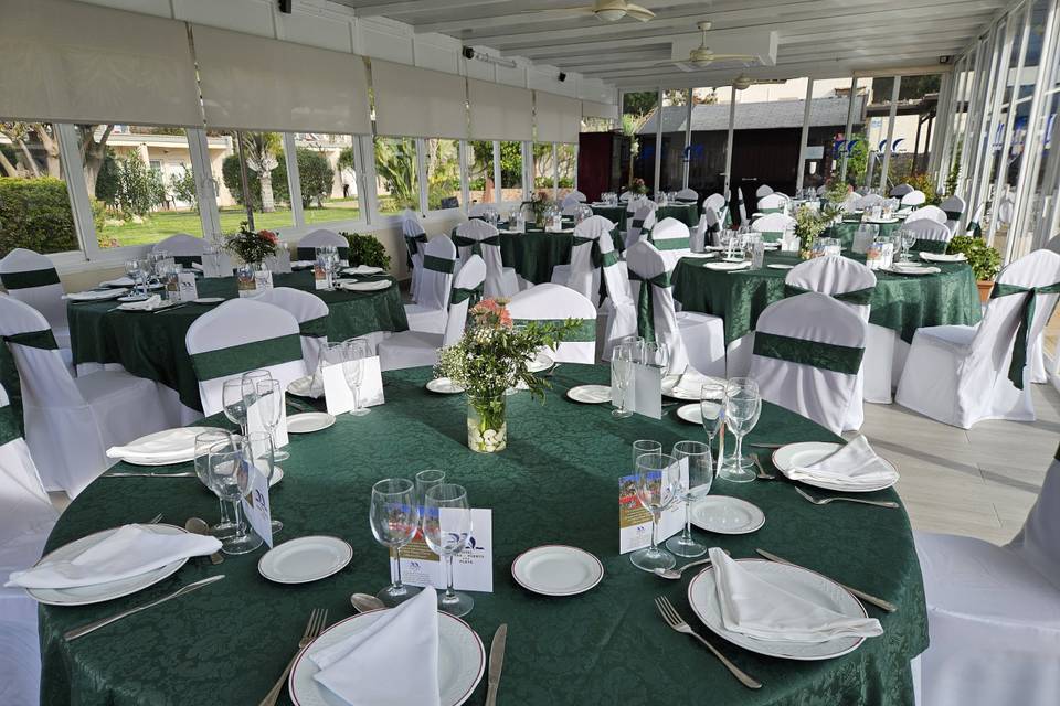 Salón de Crital Piscina