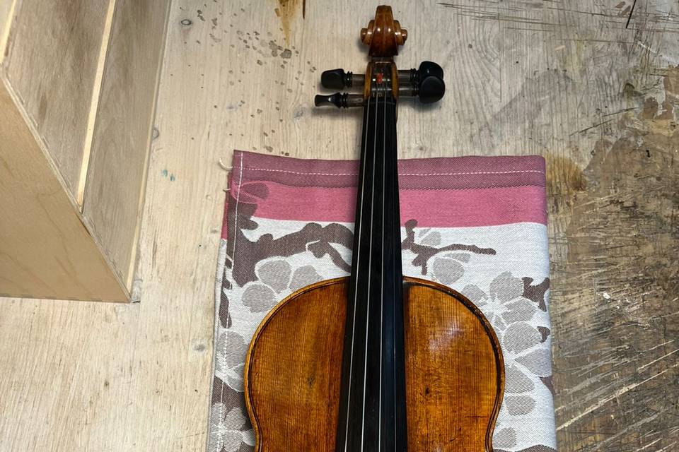 Mi violín acústico