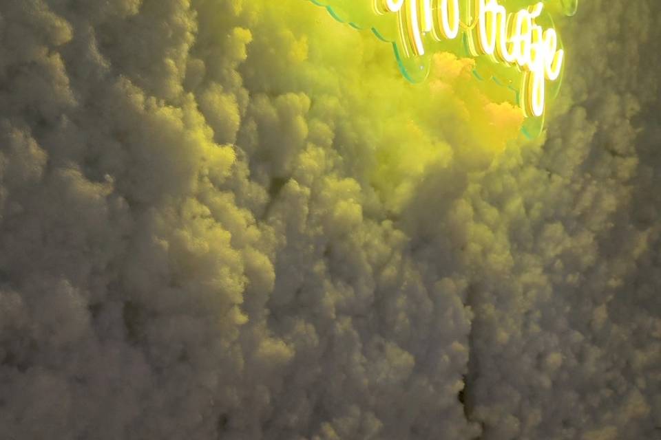 Photocall Nube con neón