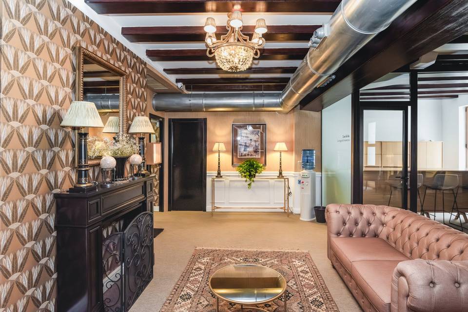Vestibulo con sofa