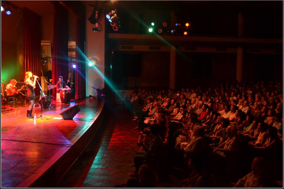 Tocando