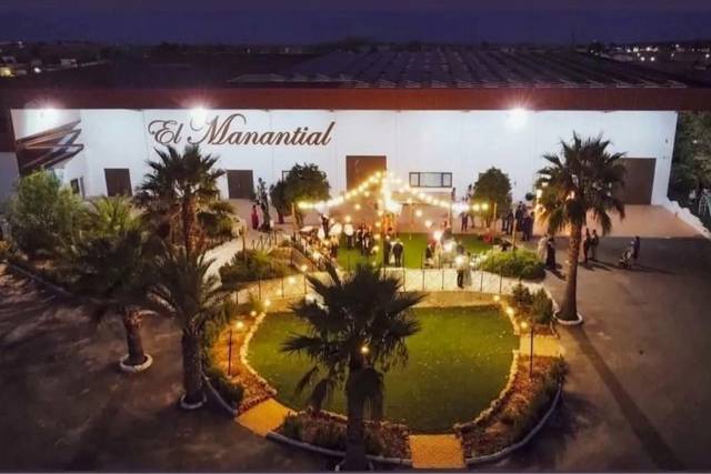 Centro de Eventos y Celebraciones El Manantial
