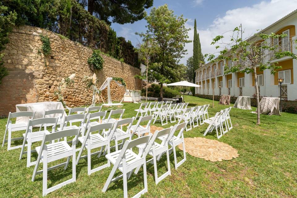 Ceremonia en jardín Muralla