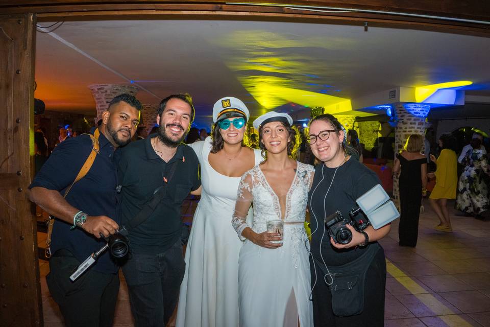 La novias con nosotros