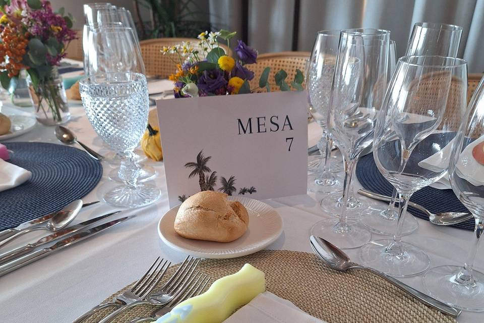 Decoración mesa boda