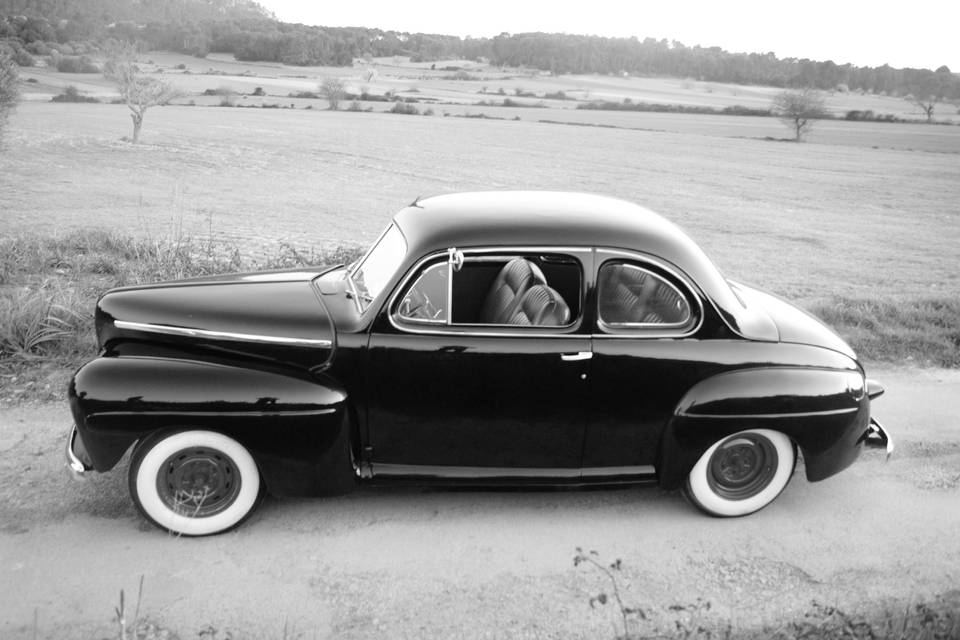 Ford 1947 coupe