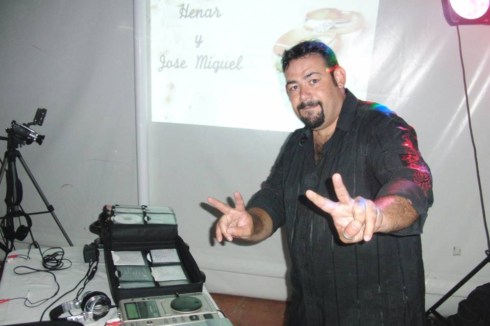Dj Rivero