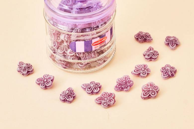 Caramelos violetas