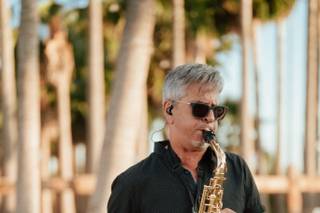 JSaxoShow