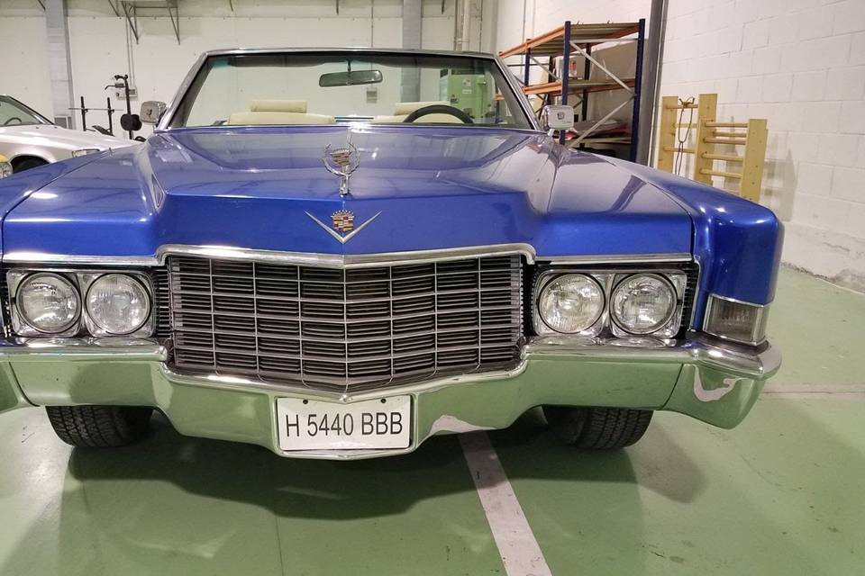 Miquel - Cadillac deville