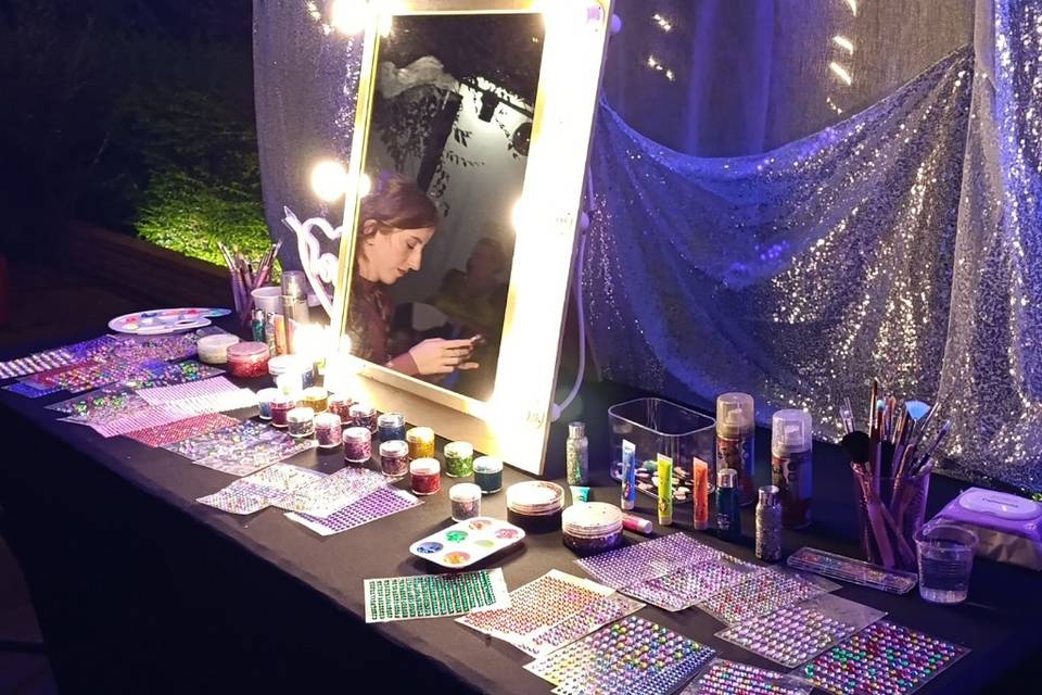 Glitter bar