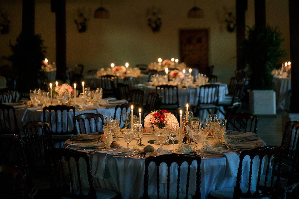 Banquete a la luz de las velas