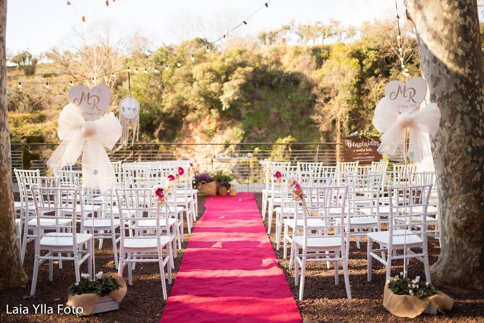 Boda civil en el jardín