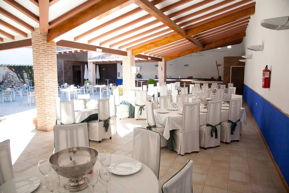 Terraza para cóctel de bodas y restaurante