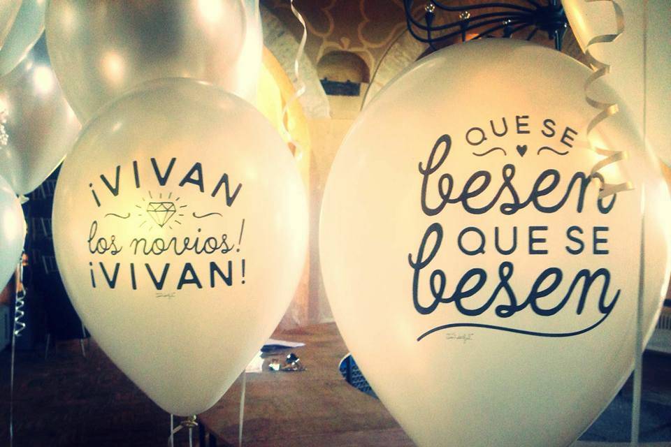 Globos serigrafiados y sueltas