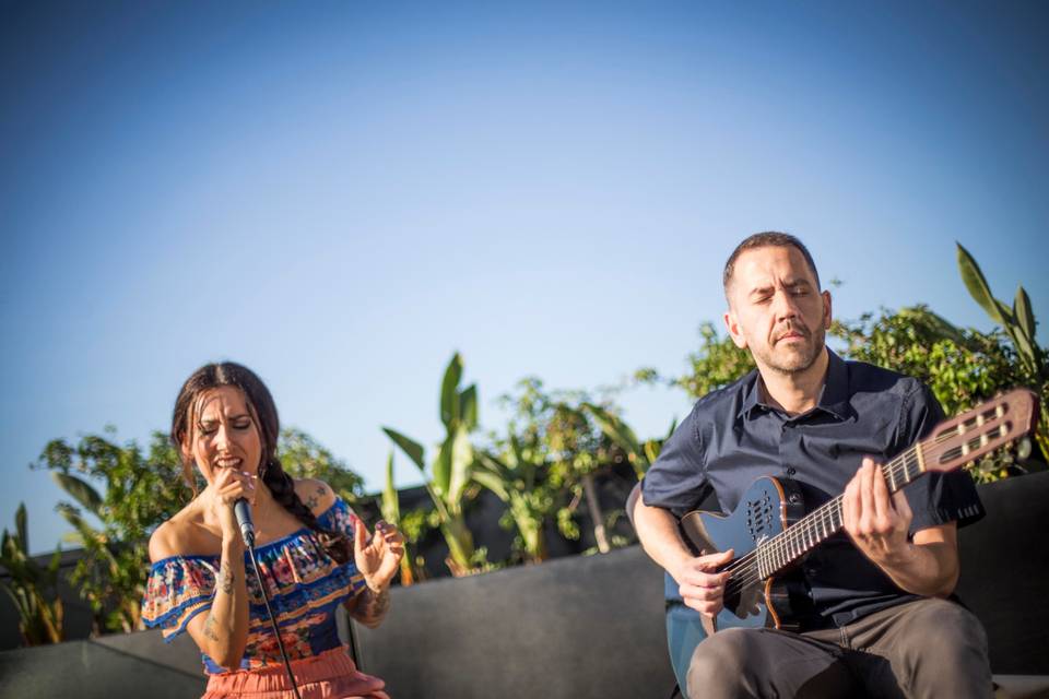 Paula Domínguez & Carlos Cruz - Acoustic Duo