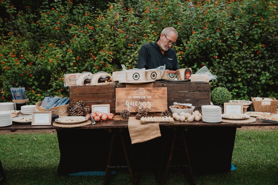 buffet_variedad_quesos_exterior