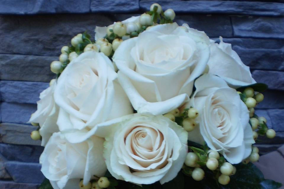 Bouquet en tonos blancos