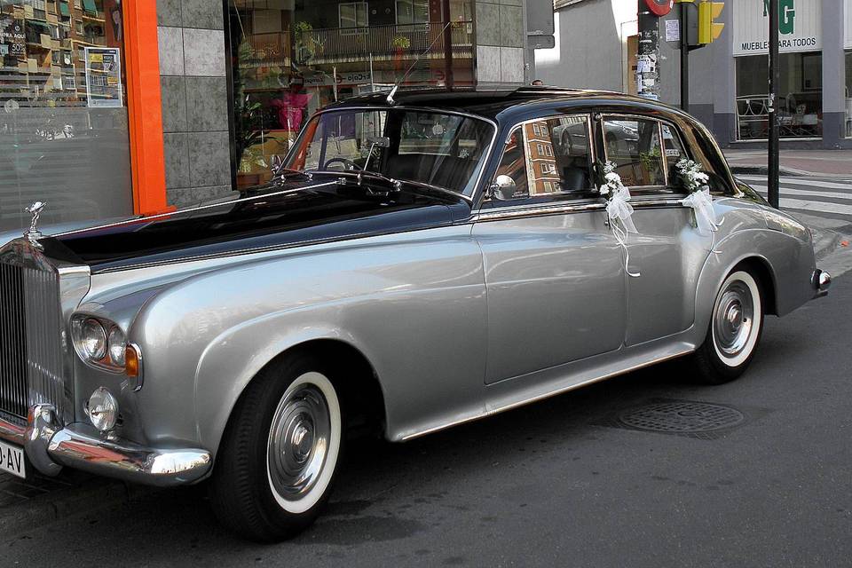 Decoración del coche de boda