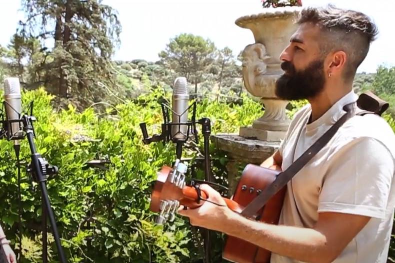 Sweet Folk Duo