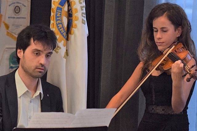 Adriana Arias, violinista
