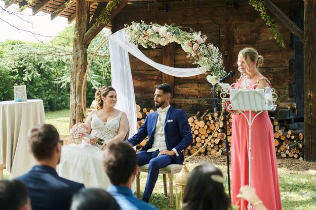 Mi Ceremonia Intimista - Oficiante de bodas