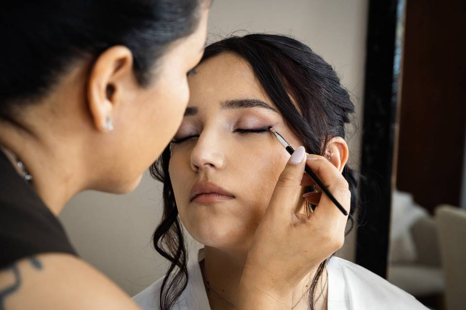 Rua Makeup