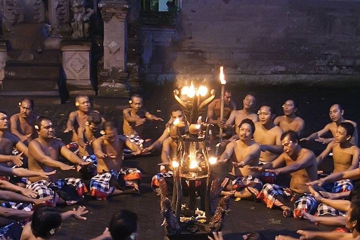 Danza Tradicional Kecak