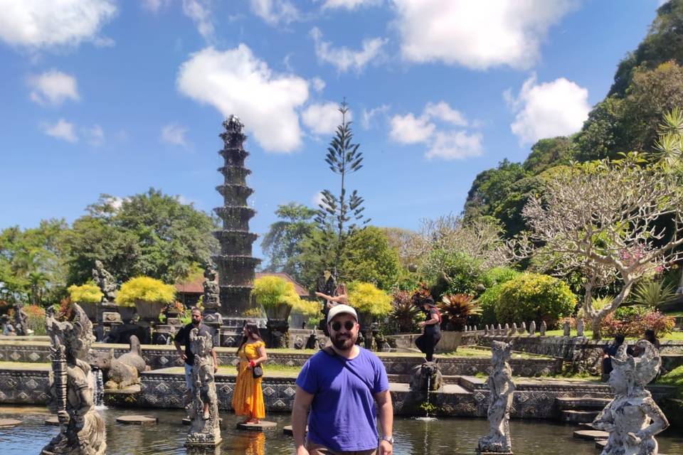 Grupo en Jeep Safari con Guía en Templo de Bali