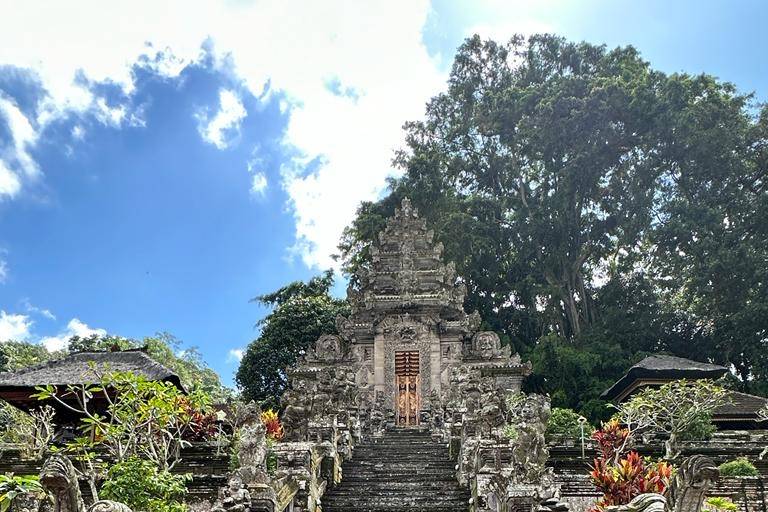 Templo Pura Ulun Danu Bratan con Novios en Bali