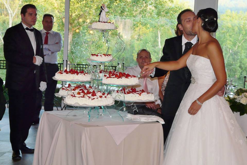 Corte de tarta de los novios