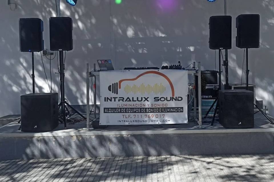 Equipo de sonido e iluminación