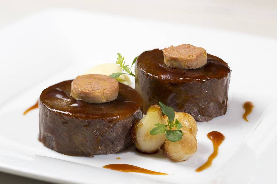 Rabo de toro con foie